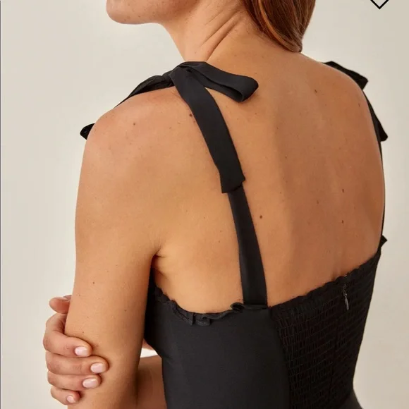 NWT Reformation Nikita Dress Black